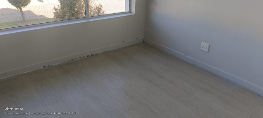 2 Bedroom Property for Sale in Hartenbos Central Western Cape